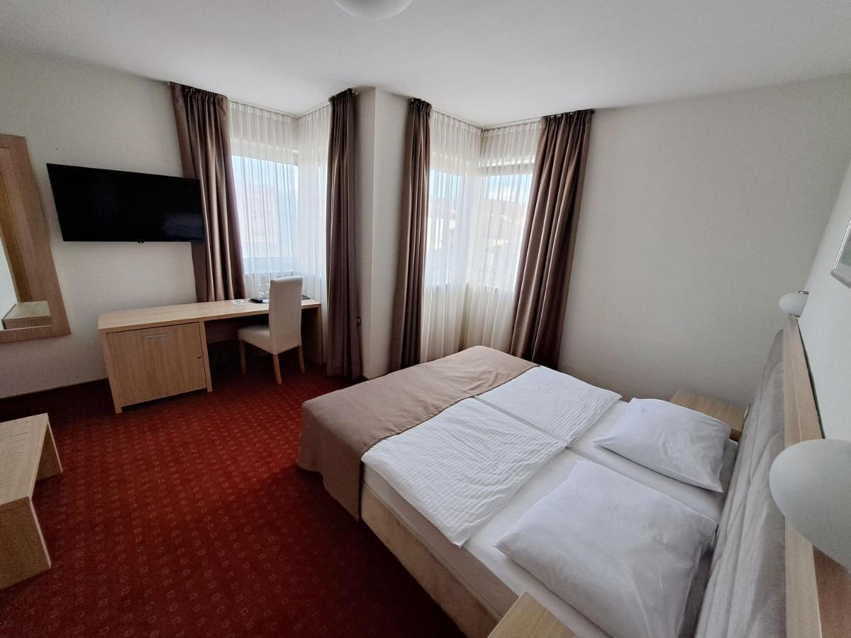 Hotel Brotnjo Čitluk Екстериор снимка