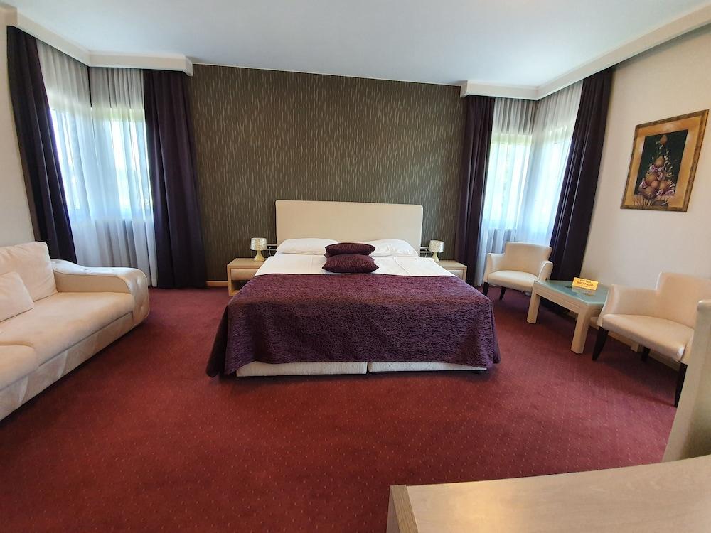 Hotel Brotnjo Čitluk Екстериор снимка