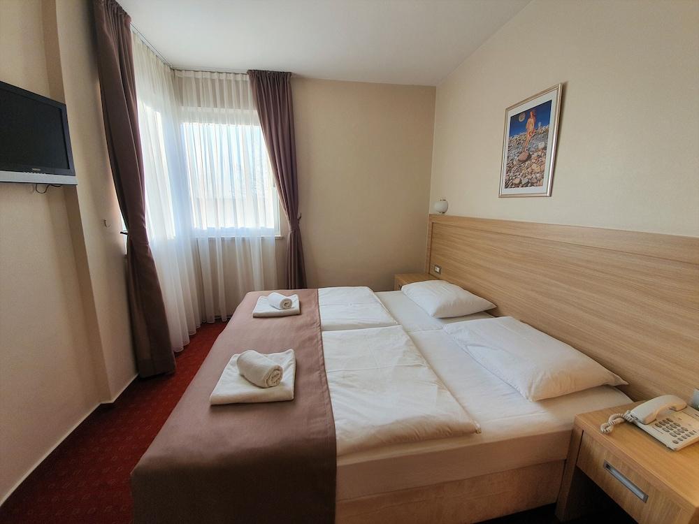 Hotel Brotnjo Čitluk Екстериор снимка