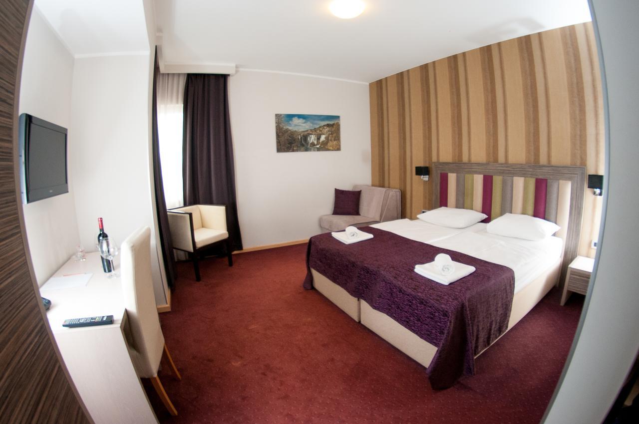 Hotel Brotnjo Čitluk Екстериор снимка
